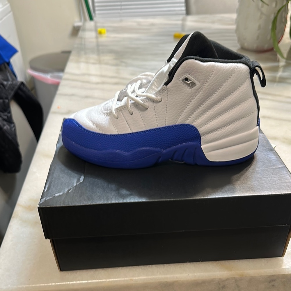 Kids Sneakers in White and Blue